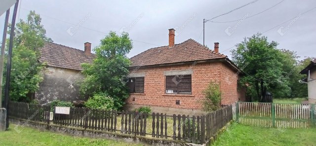 Eladó családi ház, Lentiben 21 M Ft, 3 szobás