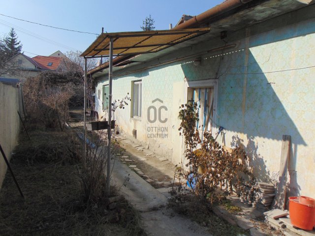 Eladó családi ház, Egerben 19.9 M Ft, 2 szobás
