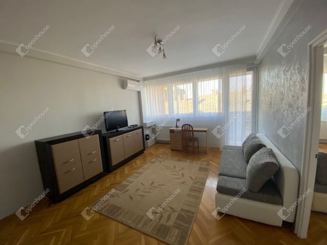 Kiadó téglalakás, albérlet, Szegeden 180 E Ft / hó, 2 szobás