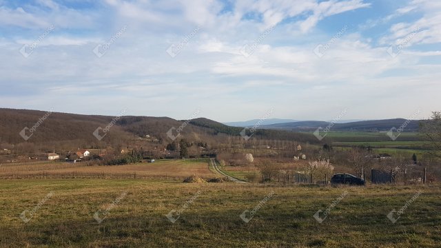 Eladó telek, Tényőn 15 M Ft / költözzbe.hu