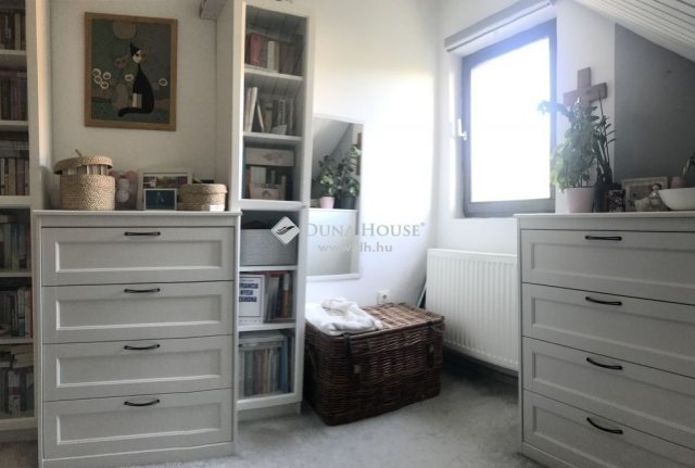 Eladó családi ház, Budaörsön 159 M Ft, 5 szobás