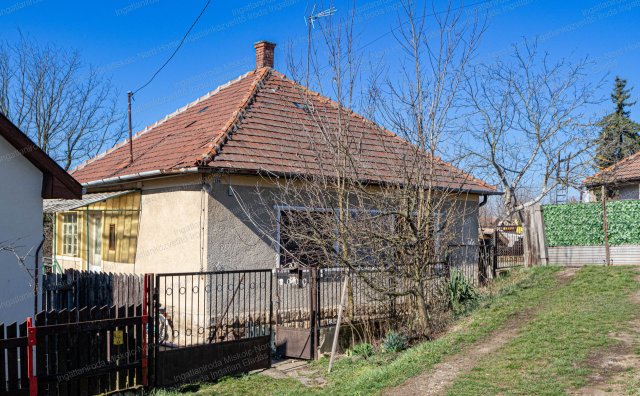 Eladó családi ház, Emődön 12.5 M Ft, 2 szobás