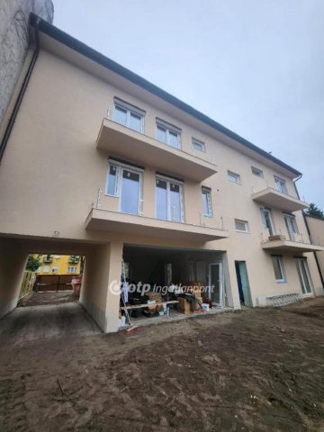 Eladó téglalakás, Budapesten, XIV. kerületben 95 M Ft, 4 szobás