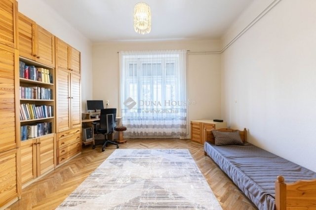 Eladó téglalakás, Budapesten, VIII. kerületben 90 M Ft, 3 szobás