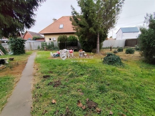 Eladó családi ház, Gyömrőn 39 M Ft, 2 szobás