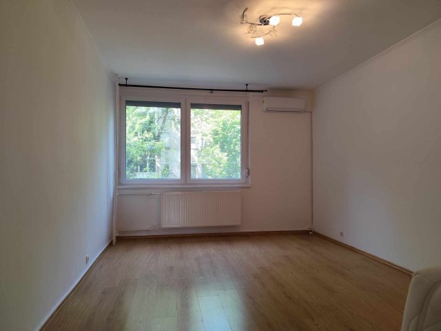 Eladó téglalakás, Keszthelyen 44.9 M Ft, 2 szobás