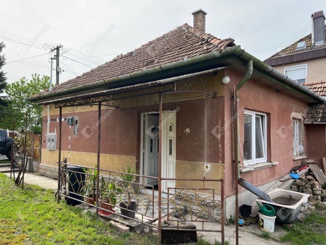 Eladó családi ház, Monoron, Somogyi Béla utcában 31.9 M Ft