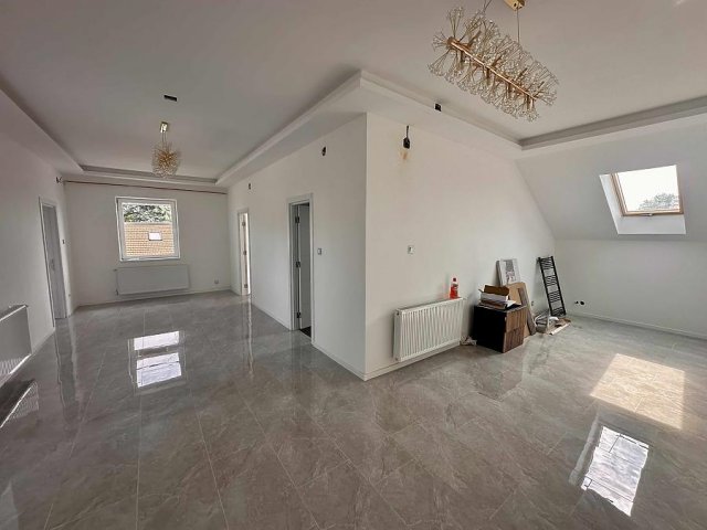 Eladó családi ház, Budapesten, XV. kerületben 79.9 M Ft
