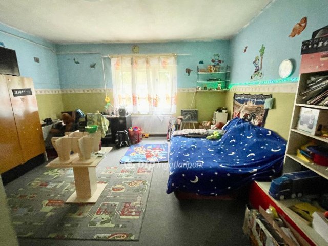 Eladó családi ház, Csongrádon 17.3 M Ft, 3 szobás