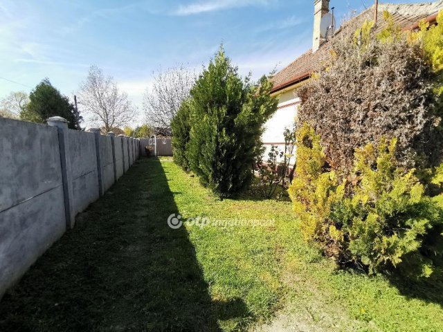 Eladó családi ház, Dömsödön 40.9 M Ft, 2 szobás
