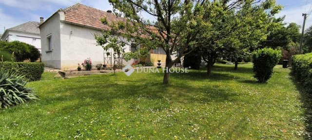 Eladó családi ház, Farkasgyepűn 32 M Ft, 3 szobás