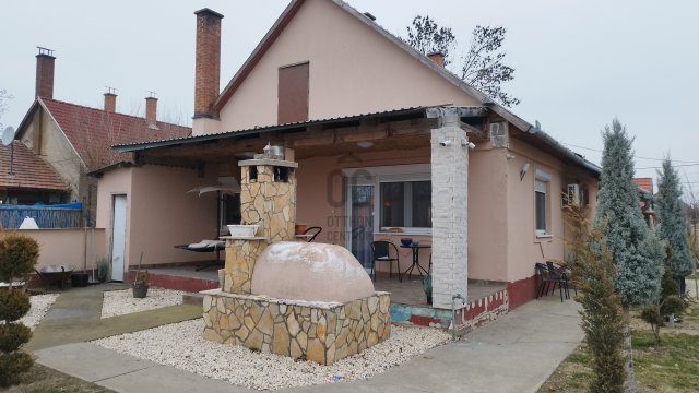 Eladó családi ház, Nagykőrösön 63.8 M Ft, 2 szobás