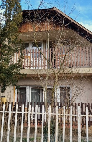 Eladó családi ház, Tokajban 26.5 M Ft, 4 szobás