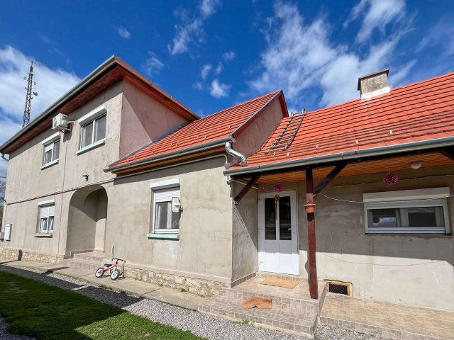 Eladó családi ház, Sellyén 33.9 M Ft, 6 szobás