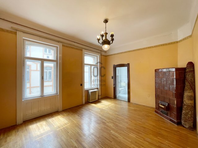 Eladó téglalakás, Budapesten, VI. kerületben 90 M Ft, 3 szobás
