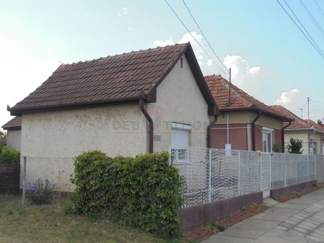 Eladó családi ház, Hosszúpályin 17.5 M Ft, 1 szobás
