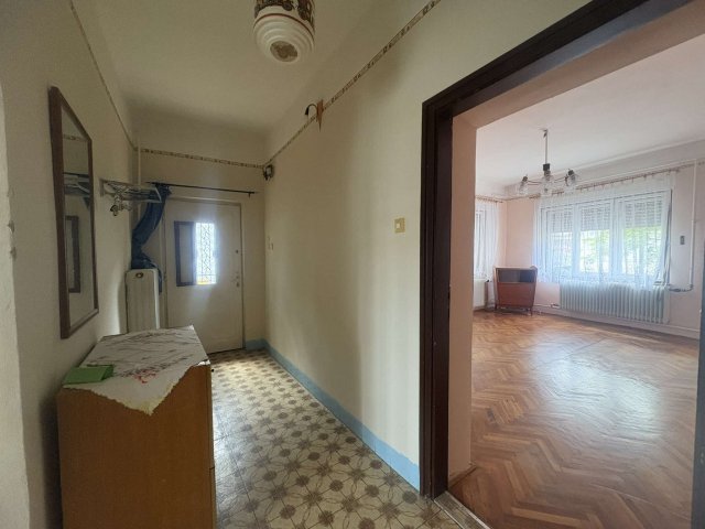 Eladó családi ház, Monoron 64.9 M Ft, 2 szobás
