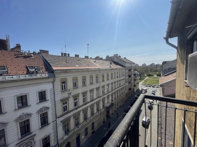 Eladó téglalakás, Budapesten, VIII. kerületben 79.9 M Ft