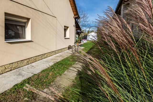 Eladó ikerház, Gödön 56.9 M Ft, 3 szobás / költözzbe.hu