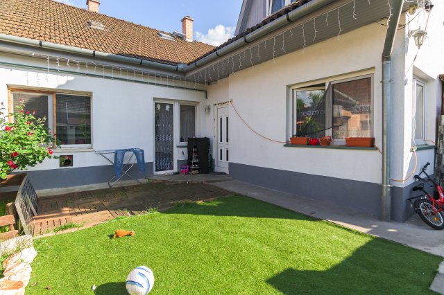 Eladó sorház, Budapesten, X. kerületben 69.9 M Ft, 3 szobás