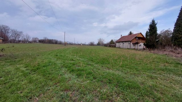 Eladó telek, Tóalmáson 2 M Ft / költözzbe.hu