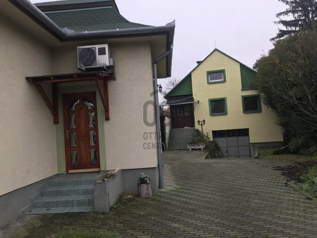 Eladó családi ház, Törökbálinton, Katona József utcában