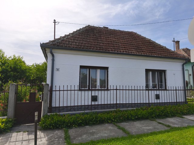 Eladó családi ház, Nagyatádon 29.9 M Ft, 3 szobás