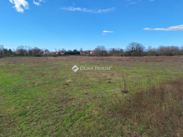 Eladó telek, Hatvanban 8.5 M Ft / költözzbe.hu