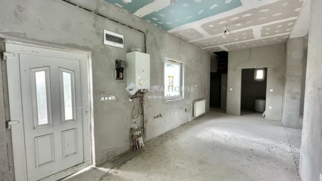 Eladó családi ház, Budapesten, XVIII. kerületben 99.9 M Ft