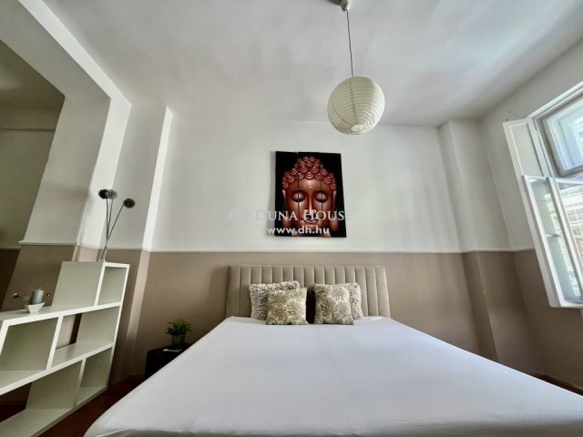 Eladó téglalakás, Szegeden 69 M Ft, 2 szobás
