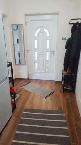 Eladó családi ház, Cegléden 29.9 M Ft, 2 szobás