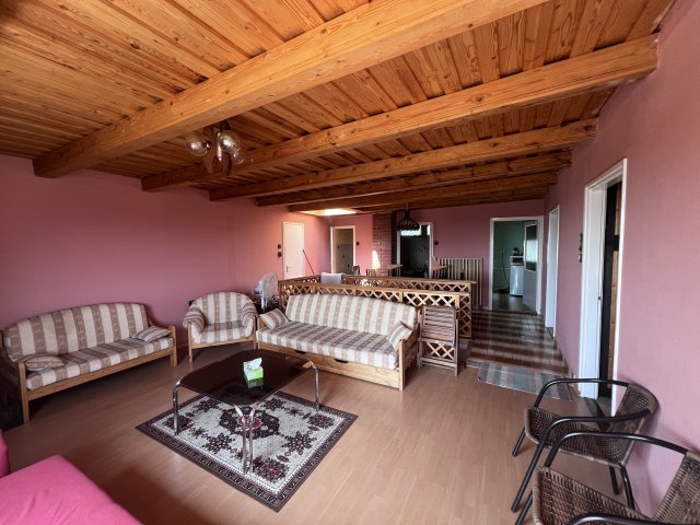 Eladó családi ház, Balatonalmádiban 130 M Ft, 4+1 szobás