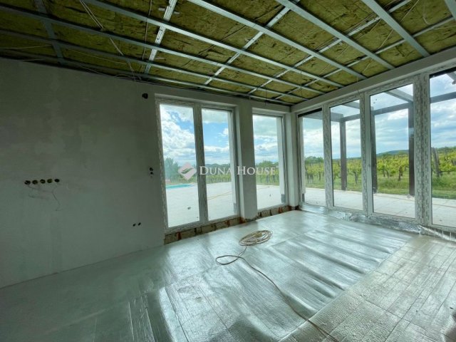 Eladó ikerház, Balatonfüreden 269 M Ft, 4 szobás