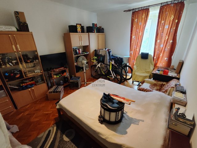 Kiadó téglalakás, albérlet, Várpalotán 100 E Ft / hó