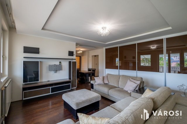 Kiadó téglalakás, albérlet, Szegeden 350 E Ft / hó, 4 szobás