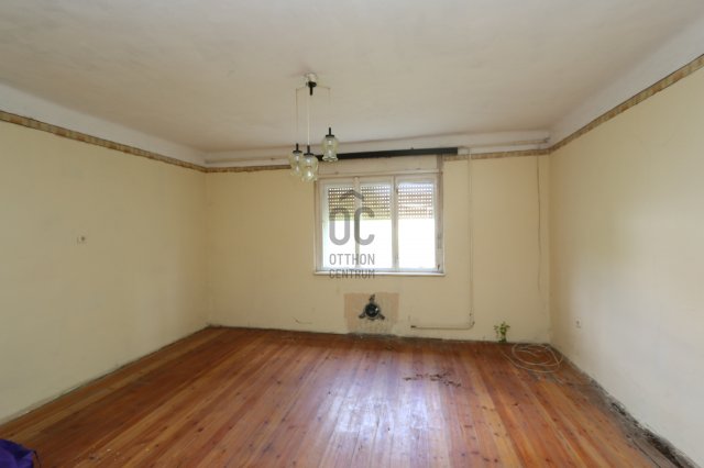 Eladó családi ház, Gödöllőn 40.7 M Ft, 4 szobás