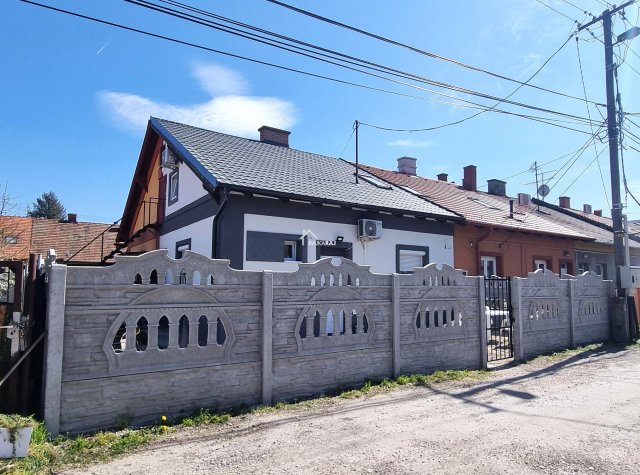 Eladó téglalakás, Mosonmagyaróváron 45.9 M Ft, 2 szobás