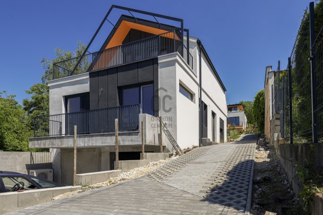 Eladó téglalakás, Budapesten, III. kerületben 169.5 M Ft