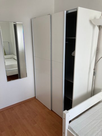 Kiadó téglalakás, albérlet, Pécsett 180 E Ft / hó, 1+1 szobás