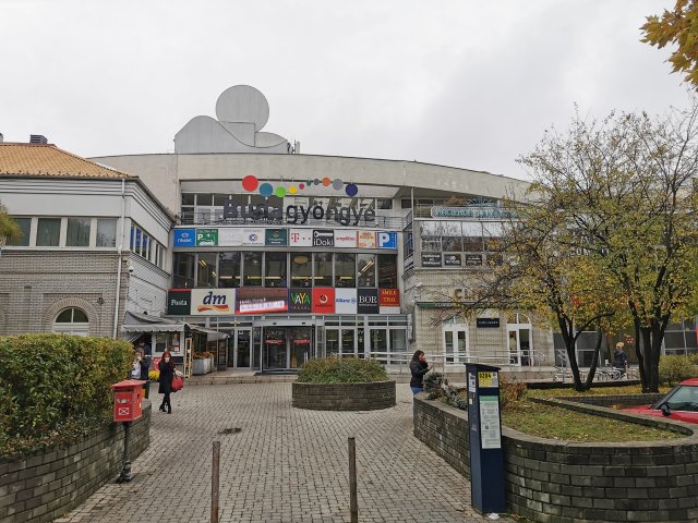 Eladó üzlethelyiség, Budapesten, II. kerületben 53.4 M Ft