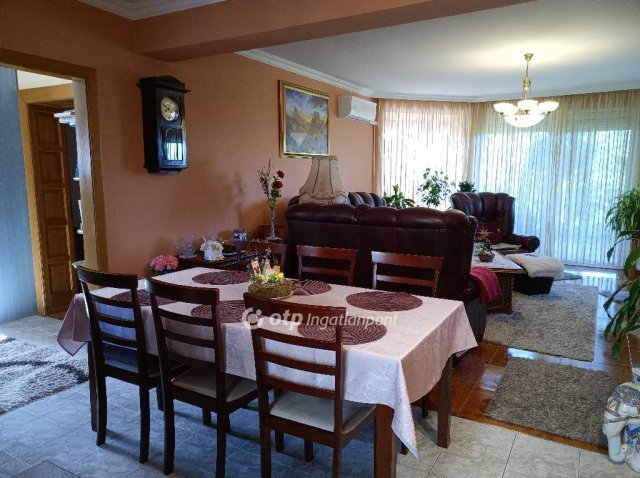 Eladó családi ház, Isaszegen 89.9 M Ft, 2+1 szobás