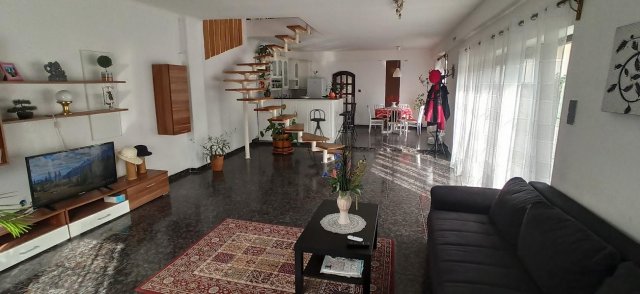Kiadó ikerház, albérlet, XVI. kerületben, Őrvezető utcában