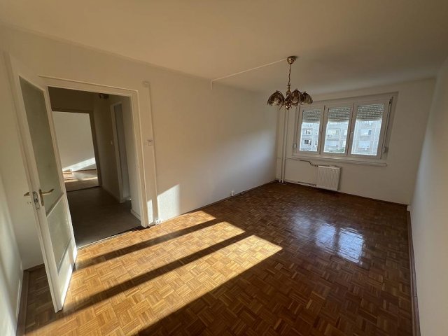 Eladó panellakás, Budapesten, III. kerületben 67.9 M Ft, 2 szobás