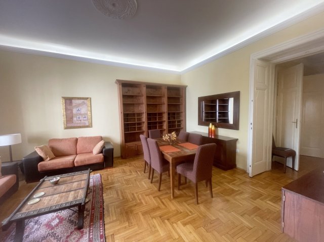 Eladó téglalakás, Budapesten, V. kerületben 160 M Ft, 3 szobás