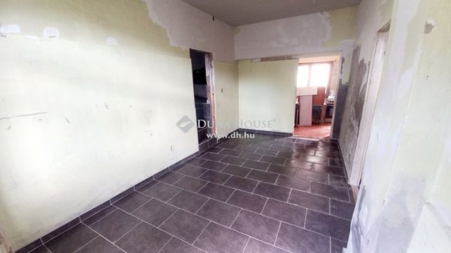 Eladó családi ház, Nagykőrösön 29.9 M Ft, 5 szobás
