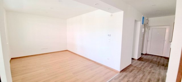 Kiadó téglalakás, albérlet, Bicskén, Csákvári úton, 3 szobás