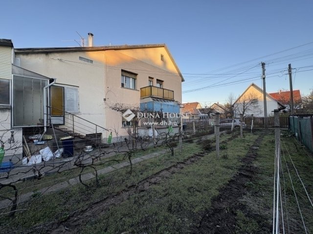 Eladó családi ház, Budapesten, XVII. kerületben 77.9 M Ft