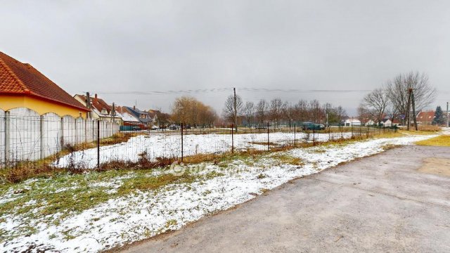 Eladó telek, Egerben 15 M Ft / költözzbe.hu