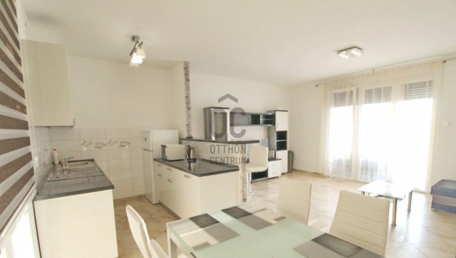 Kiadó téglalakás, albérlet, Debrecenben 260 E Ft / hó, 2 szobás