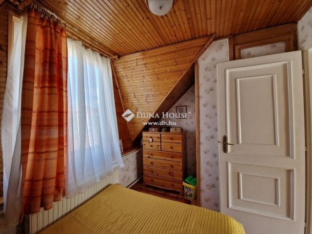Eladó családi ház, Kecskeméten 69.9 M Ft, 5 szobás